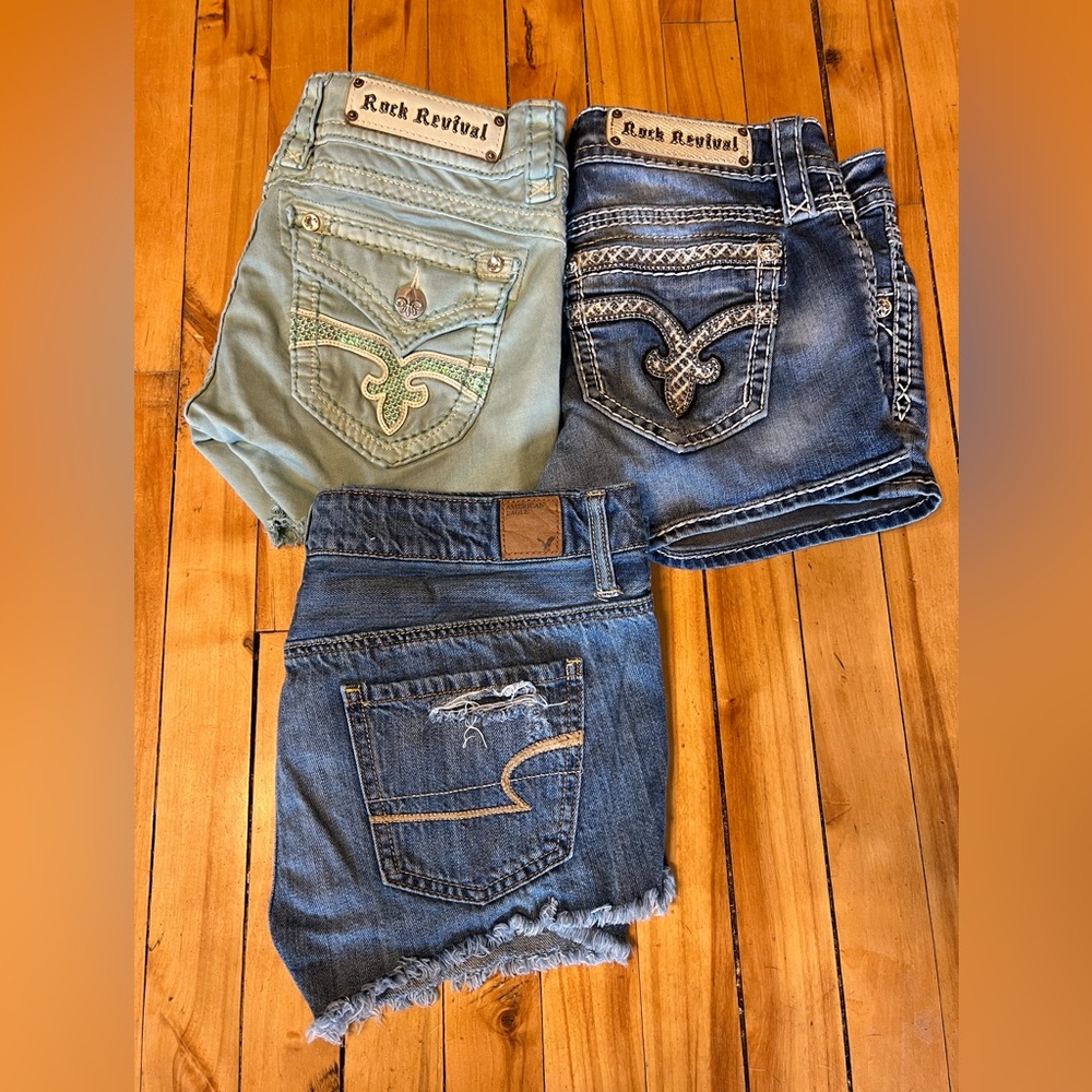 Lot of 3-Size 28 Rock Revival and American Eagle Shorts